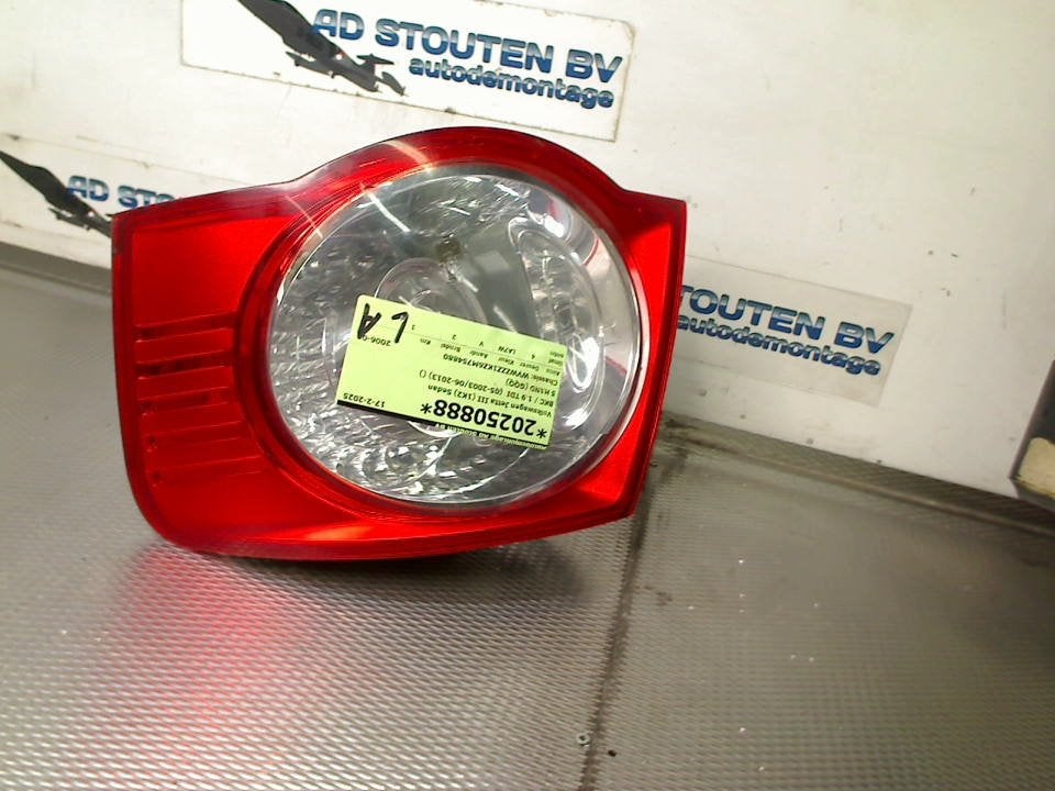 Achterlicht Rechts buiten Jetta III (1K2) 2006, Auto-onderdelen, Gebruikt, Volkswagen, Volkswagen AG, Kundenbetreuung@volkswagen.de