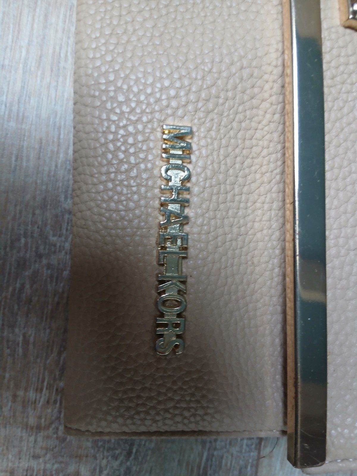 Michael Kors clutch/portemonnee beige, Ophalen, Gebruikt, Beige, Avondtasje