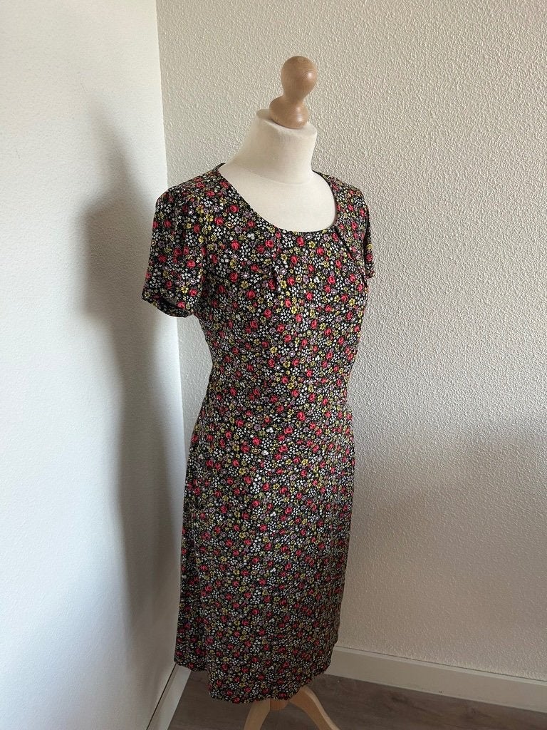 King Louie maat L bloemen mona jurk 1892, Kleding | Dames, Jurken, Maat 42/44 (L), Ophalen of Verzenden, Zo goed als nieuw, Knielengte