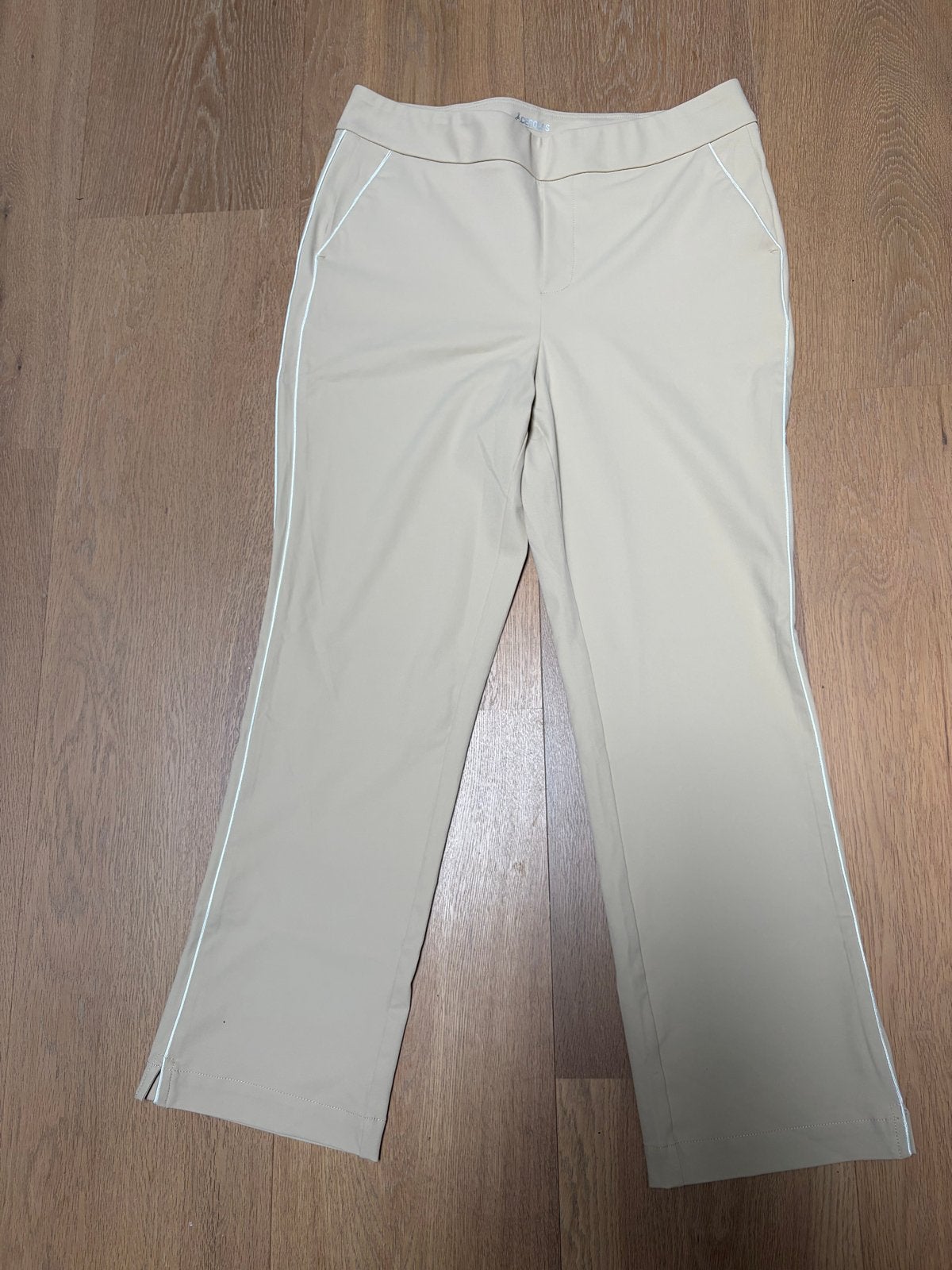 Stijlvolle golfbroek beige met witte bies. Maat L, Ophalen, Zo goed als nieuw