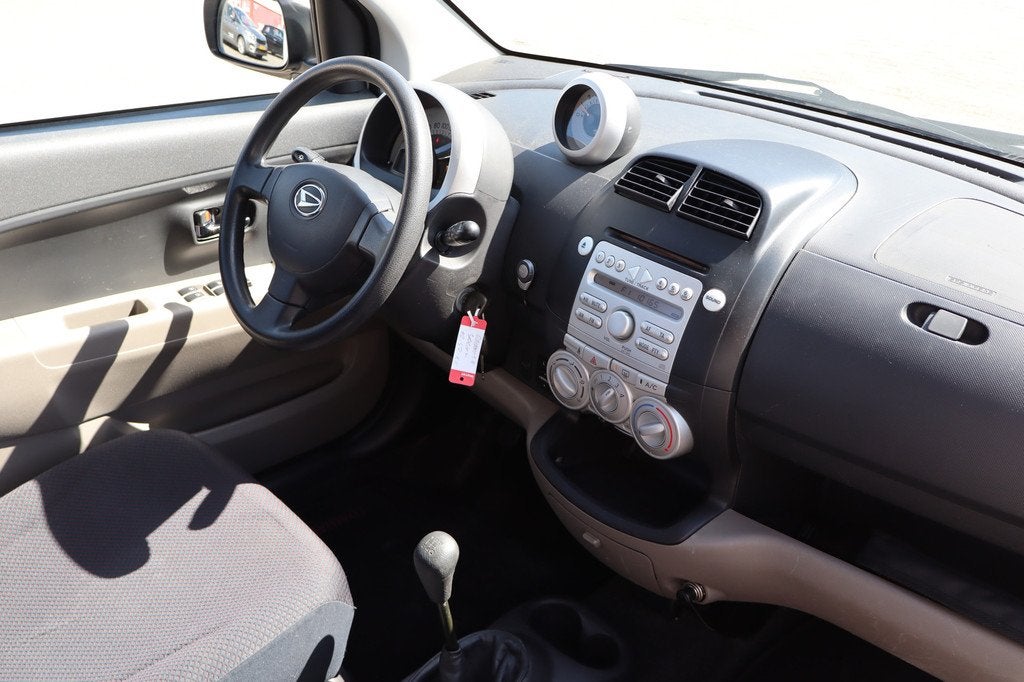 Daihatsu Sirion 2 1.3-16V Sport Airco/Radio-CD speler/14 inc, Auto's, Daihatsu, Voorwielaandrijving, Stof, Gebruikt, 4 cilinders