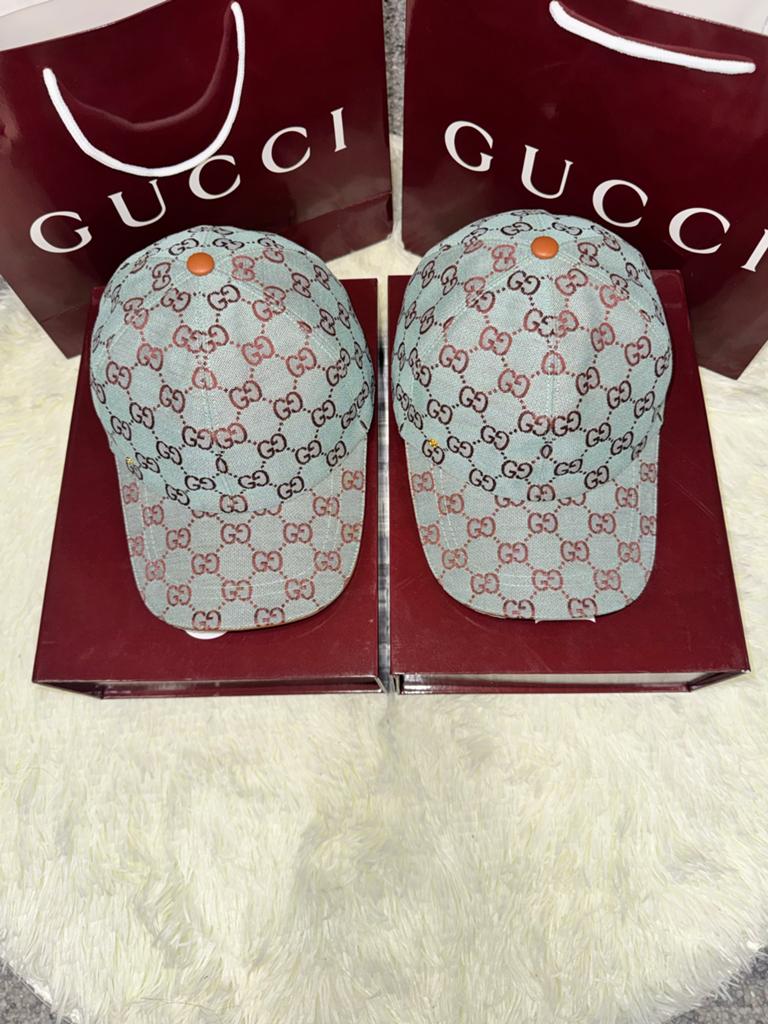 Gucci Pet GG Canvas Turquoise Limited Edition, Kleding | Heren, Hoeden en Petten, Ophalen of Verzenden, Zo goed als nieuw