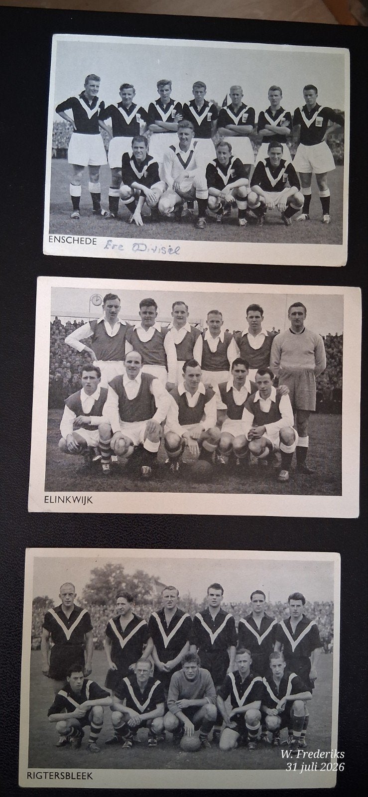 3 Foto's/plaatjes voetbalclub jaren 50, Verzamelen, Foto's en Prenten, Ophalen of Verzenden, 1940 tot 1960, Gebruikt