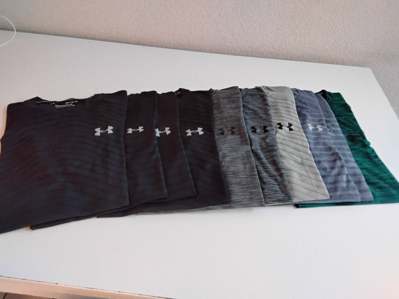 Zgan 10 sportshirtjes Under Armour,  maat M,, Ophalen of Verzenden, Zo goed als nieuw, Under Armour