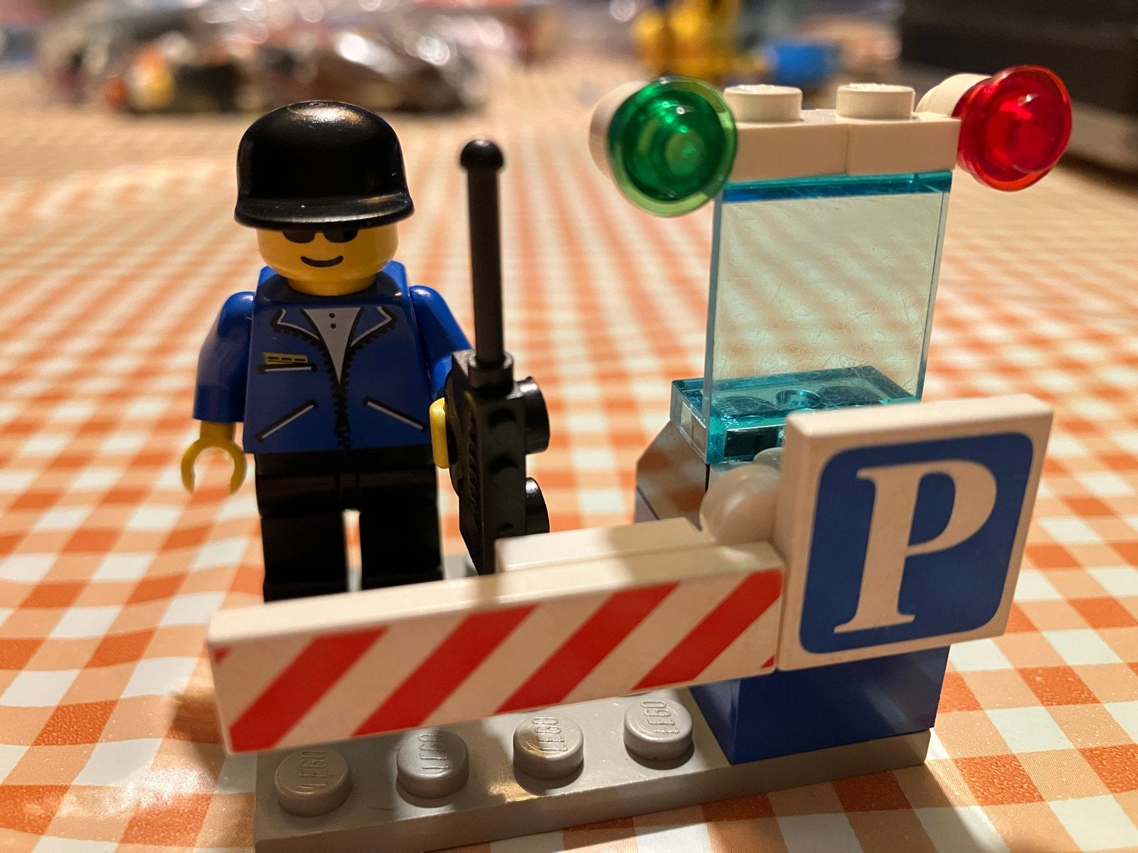 Lego Classic Town 2881 Parkeerwachter met slagboom, Ophalen of Verzenden, Gebruikt