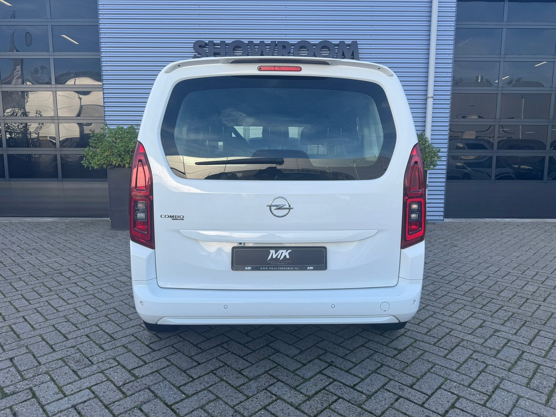 Opel Combo Tour 1.2 Turbo L1H1 Edition AUTOMAAT|APPLECARPLAY, Auto's, Dealer onderhouden, Stof, Gebruikt, Wit
