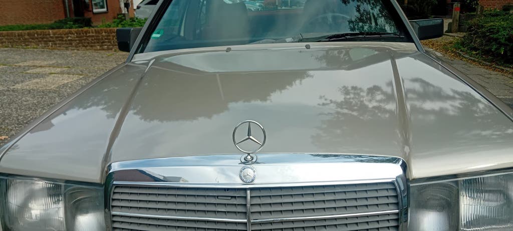 Mercedes W201 1986, foto 2