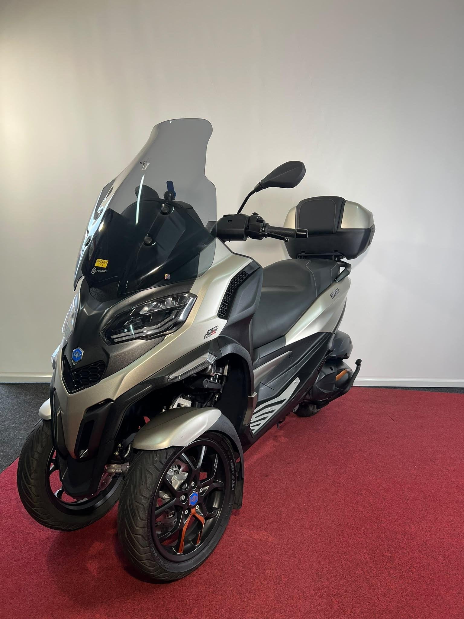 Piaggio MP3 530 HPE Exclusive 530 MP3 HPE Exclusive, Traction Control, Bedrijf, Piaggio Vespa B.V., Minervum 7272
4817 ZM  Breda, NL