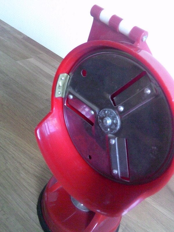 VINTAGE MOPLEN rode groente snijder met zuignap, Ophalen of Verzenden, Rood, Overige materialen, Overige merken