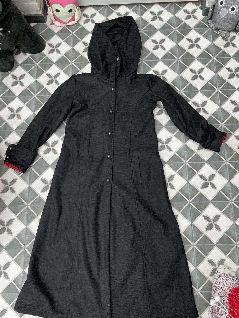 Zwarte Ghotic/alternative jas Merk Gothicana maat M Nieuw, Maat 38/40 (M), Zwart, Nieuw, Zwarte Ghotic/alternative jas Merk Gothicana maat M Nieuw