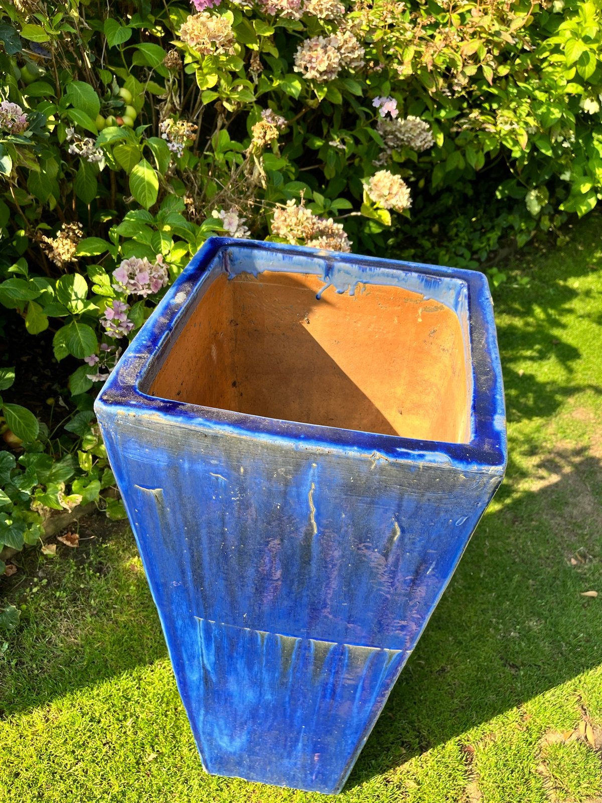 Grote blauwe bloempot van aardewerk, Gebruikt, Vierkant, 70 cm of meer, Ophalen