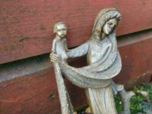 Religieuze voorstelling  moeder Maria kind. bronskleurig, Antiek en Kunst, Antiek | Wandborden en Tegels, Ophalen