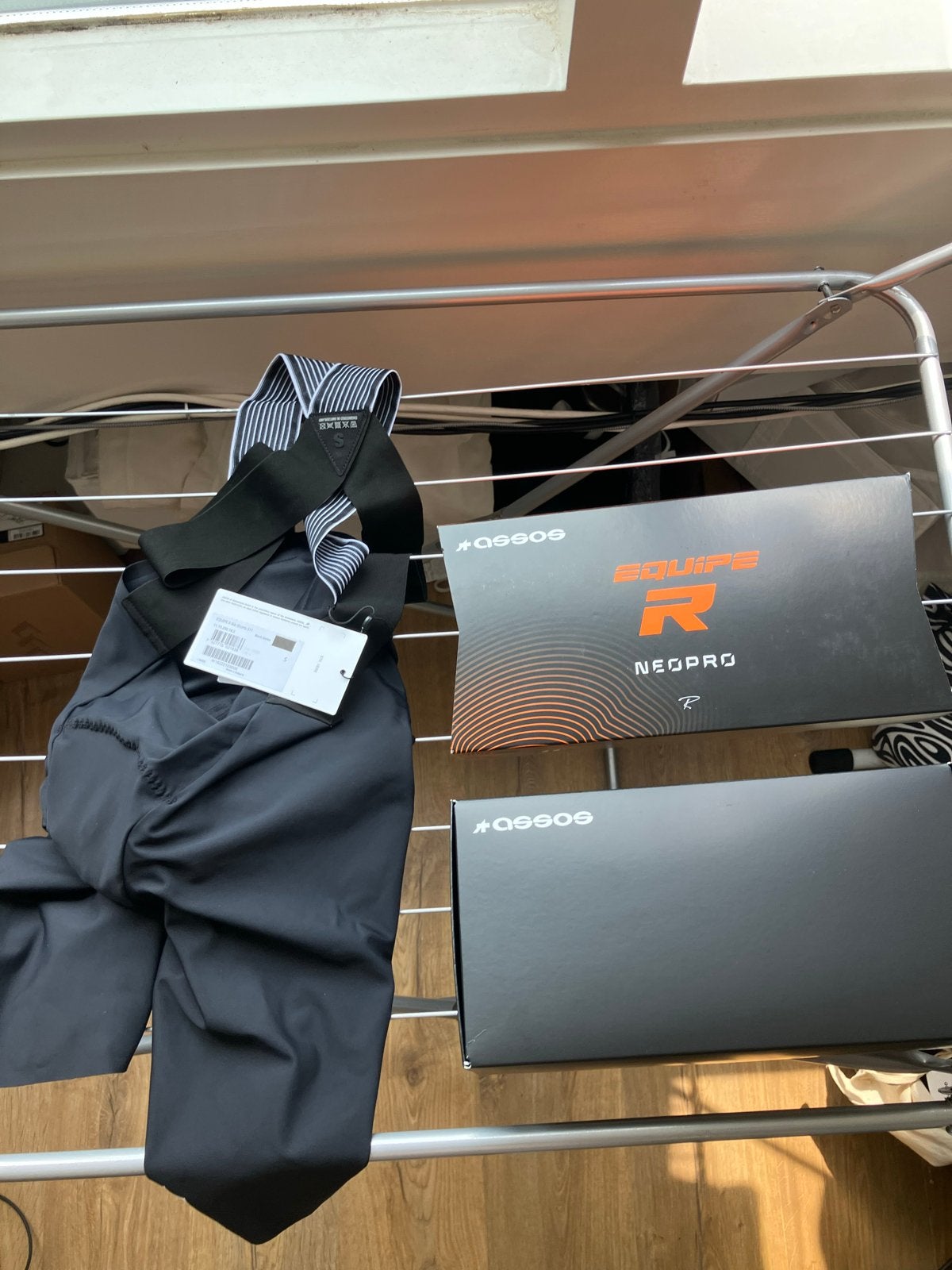 Assos Equipe R Bib Shorts S11, Zwart, Nieuw, Ophalen of Verzenden, Hardlopen of Fietsen