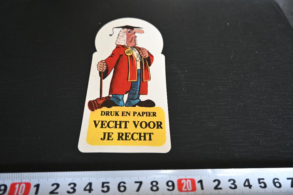 sticker  Druk en papier Vecht voor je recht, Ophalen, Zo goed als nieuw