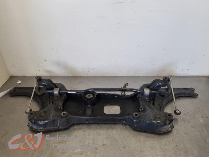 Subframe van een Volkswagen Caddy, Auto-onderdelen, Gebruikt, -, Volkswagen, -
