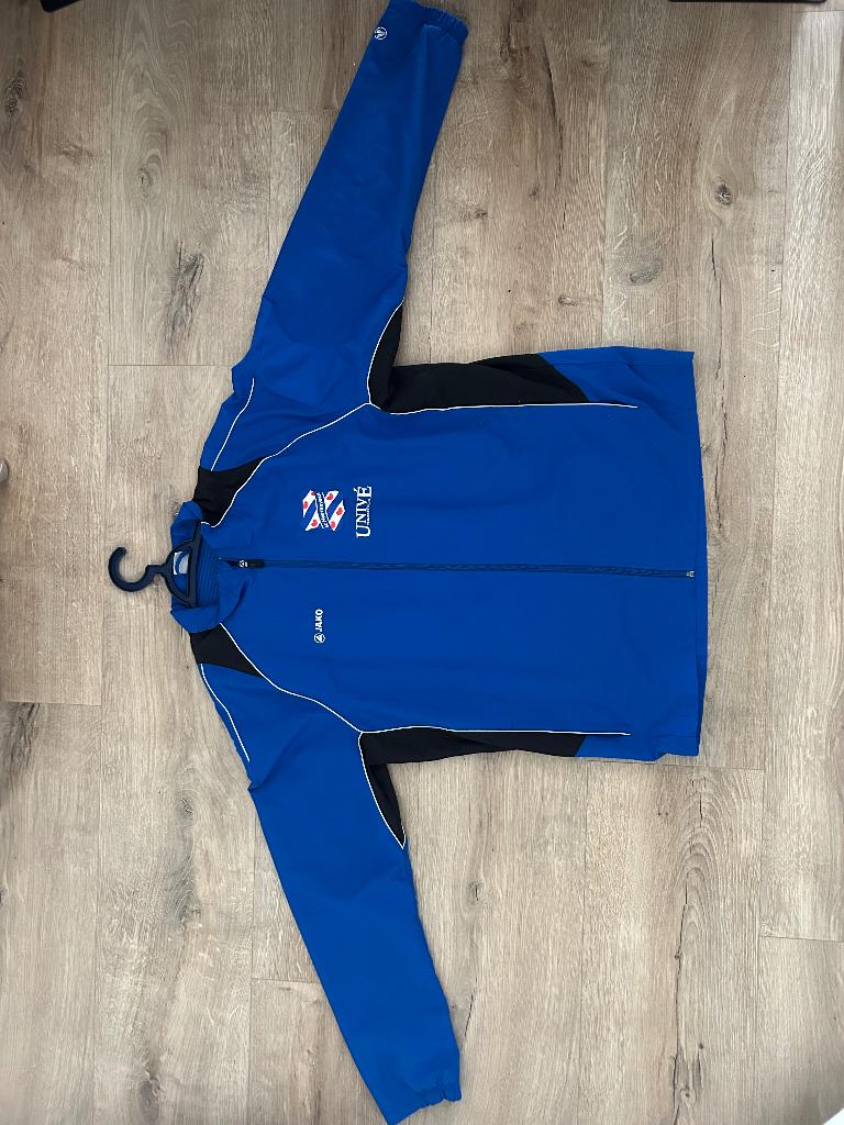 sc Heerenveen trainingsjasje seizoen 2013/2014 XL, Verzamelen, Sportartikelen en Voetbal, Ophalen of Verzenden, Zo goed als nieuw