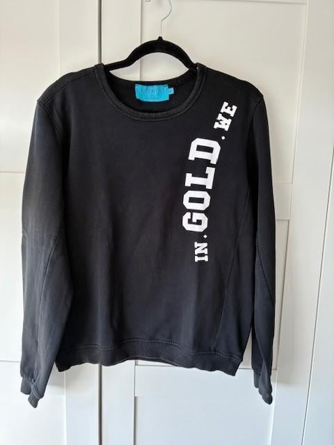 Sweater In Gold We Trust, Ophalen of Verzenden, Gedragen, Zwart, In Gold We Trust
