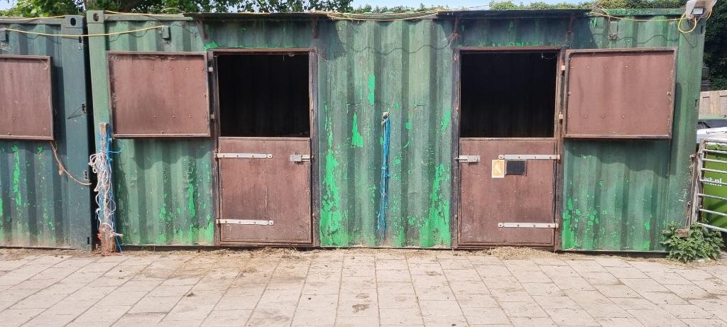 Container stallen 2 stuks, Ophalen