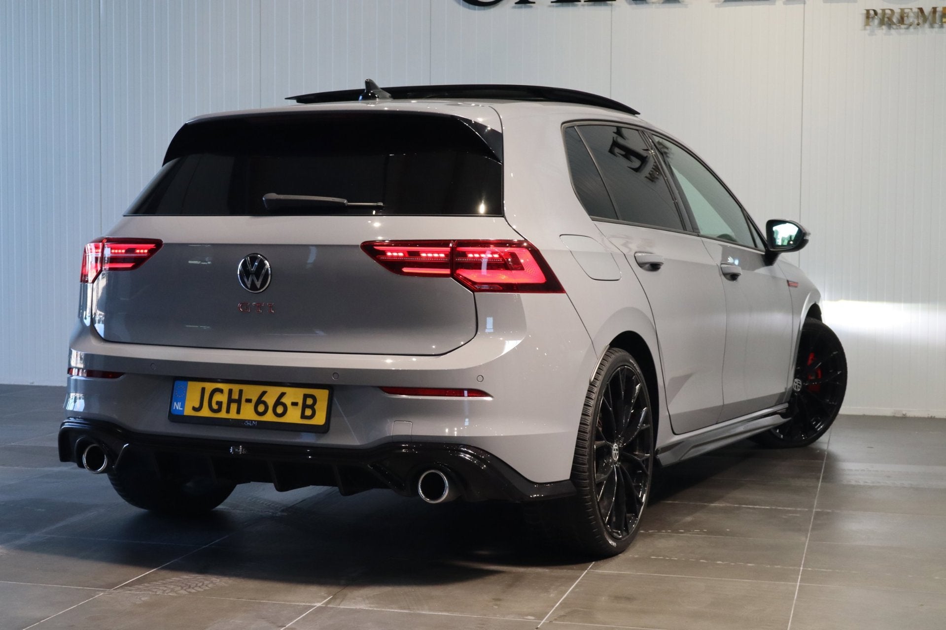 Volkswagen GOLF 8 GTI 2.0 TSI GTI IQ Light Matrix Led Panora, Auto's, 4 cilinders, 1984 cc, Bedrijf, Golf