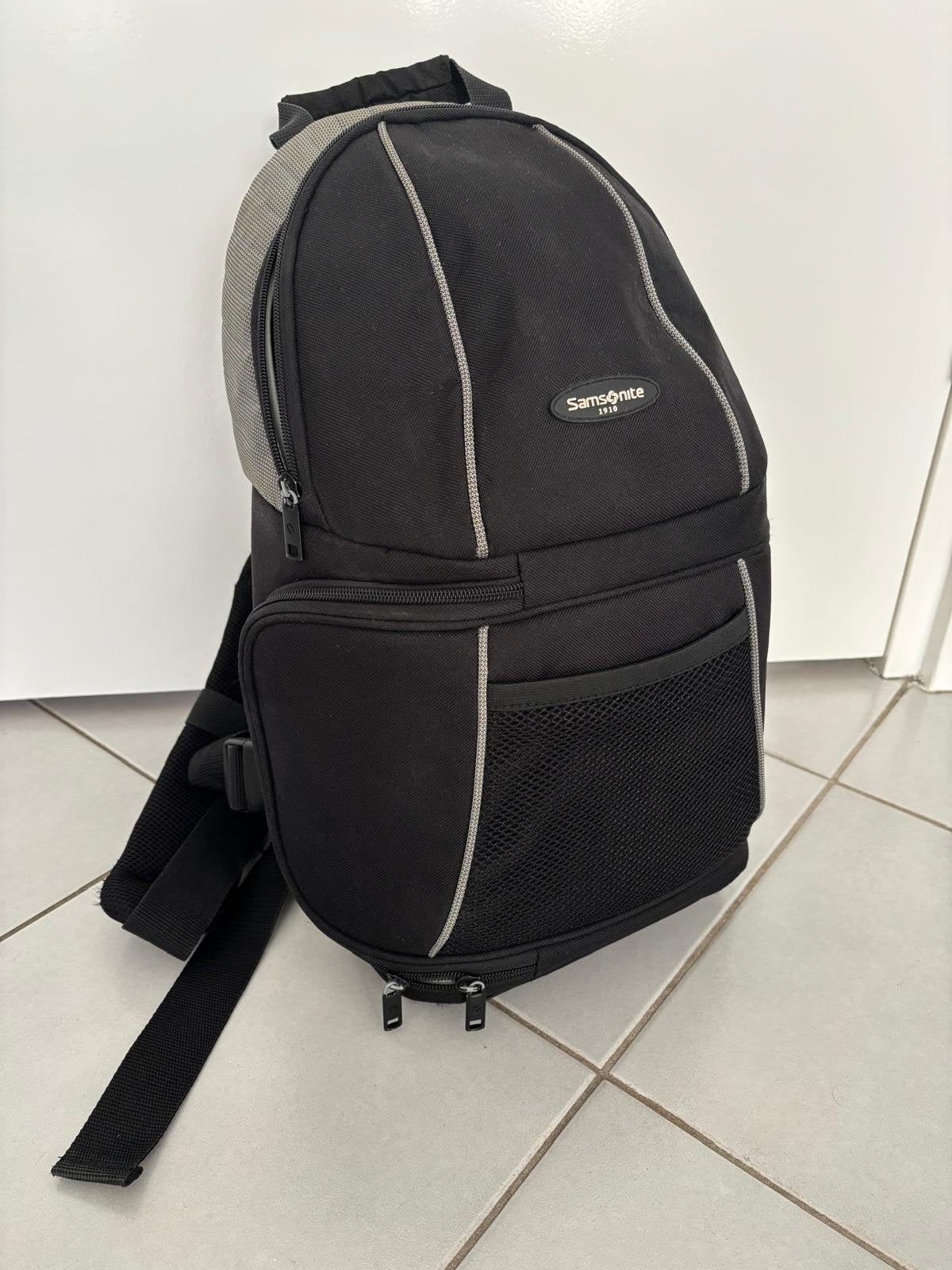 Samsonite Sling Bag - Compacte en Handige cameratas, Ophalen of Verzenden, Gebruikt, Schoudertas, Overige merken