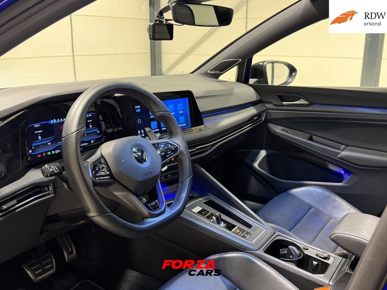 Volkswagen Golf 2.0 TSI R 4Motion PANO | IQ | AKRA | VOL, Gebruikt, Euro 6, 4 cilinders, 1984 cc