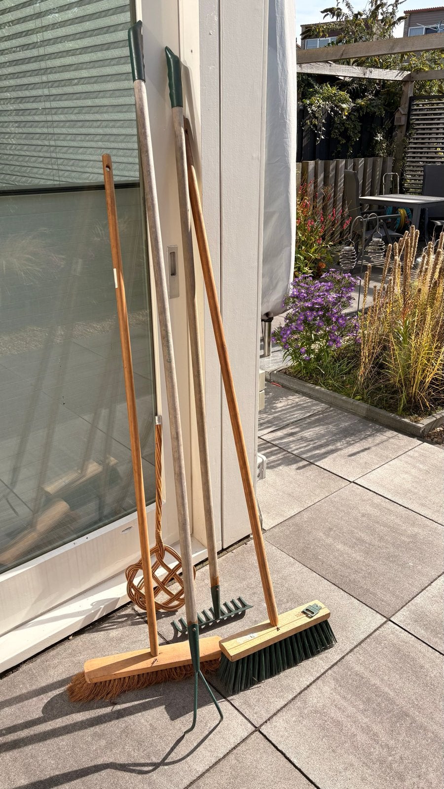 Tuingereedschap set: Hark, Bezems, Ophalen, Gebruikt, Bezem