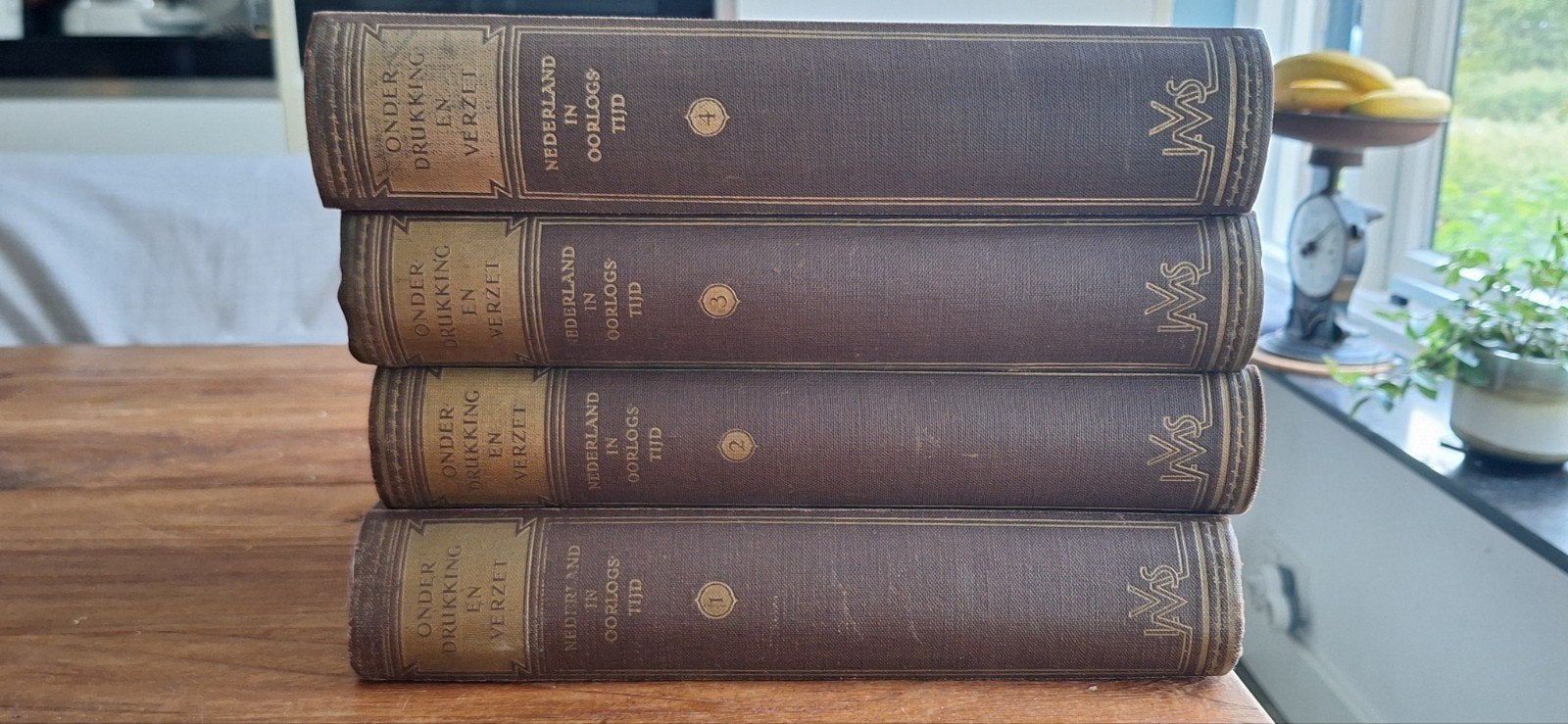 Onderdrukking en Verzet: Nederland in Oorlogstijd (4 delen), Boeken, Van Randwijk e.a., Ophalen of Verzenden, Algemeen, Tweede Wereldoorlog