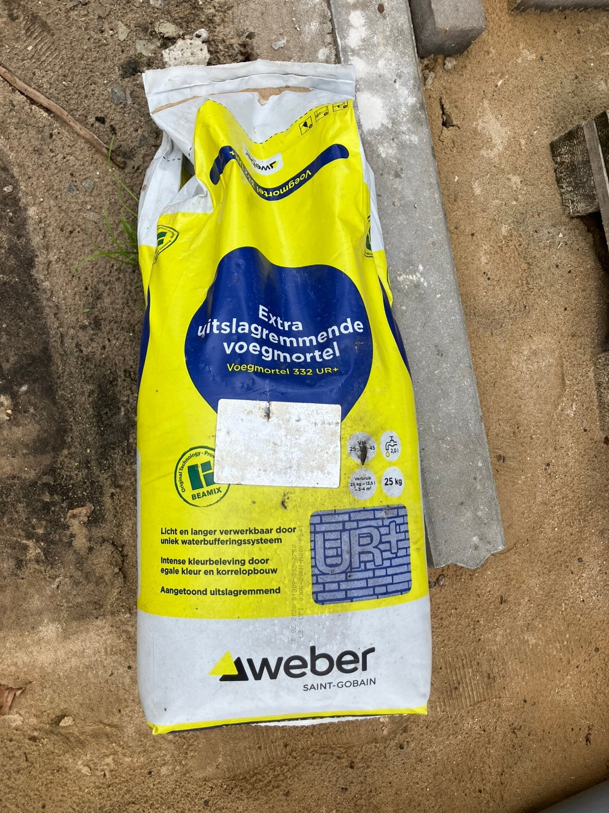 2x Weber Beamix Voegmortel 332 UR+ NIEUW, Doe-het-zelf en Verbouw, Ophalen, Overige typen, Nieuw, Minder dan 20 cm