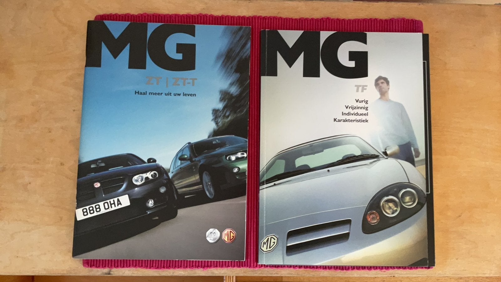 MG folder ZT en TF, Ophalen of Verzenden