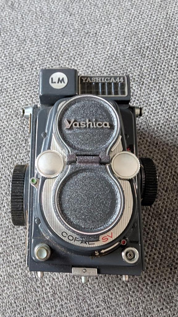 Yashica 44 TLR Camera (1958) met originele lederen tas, Audio, Tv en Foto, Fotocamera's Analoog, Ophalen of Verzenden, Gebruikt