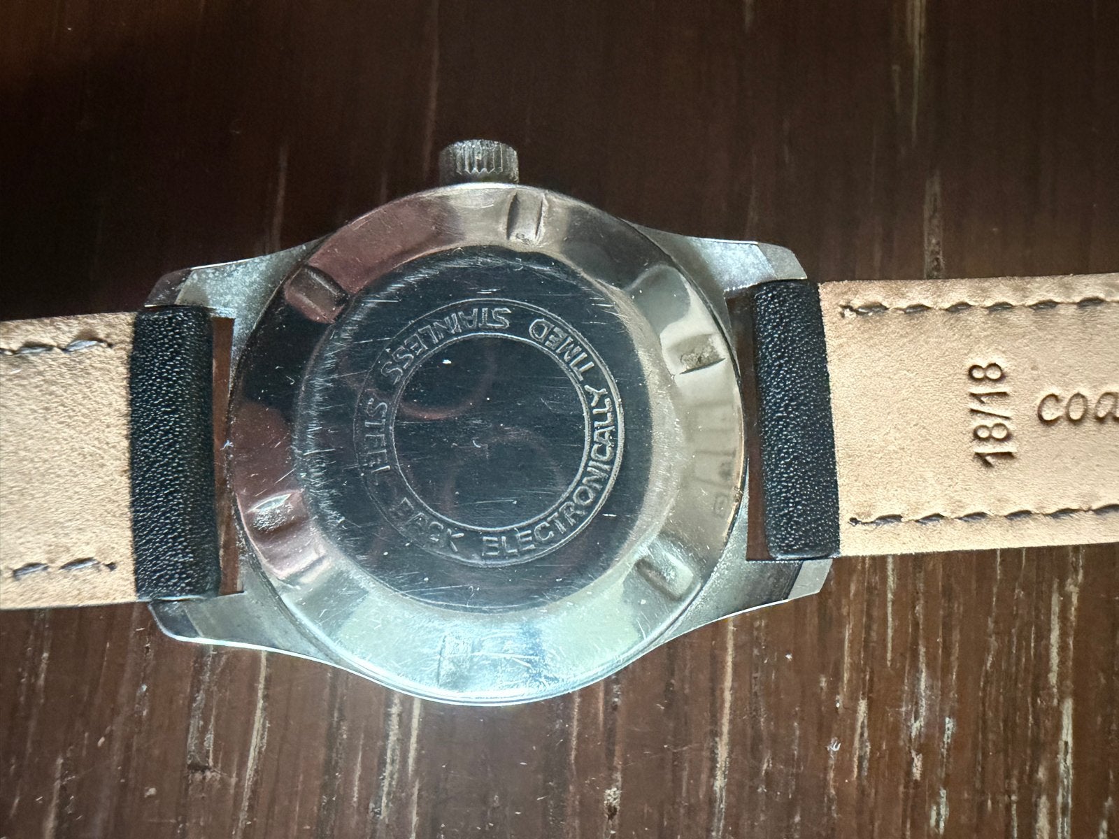 Ruhla Handopwinder Polshorloge met Datum, Sieraden, Tassen en Uiterlijk, Horloges | Antiek, Overige merken, Staal, Met bandje