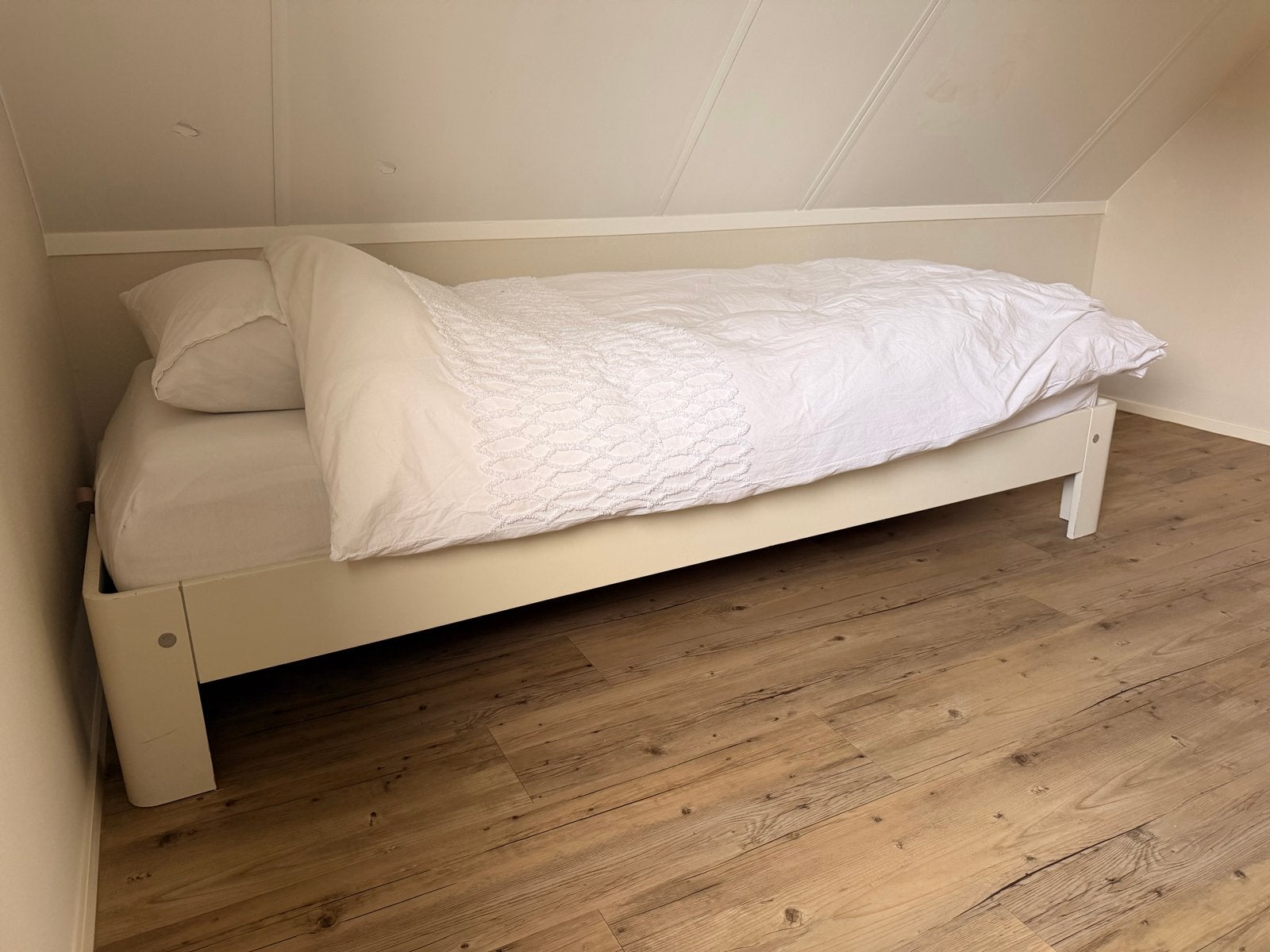 Auping Auronde eenpersoonsbed, verstelbaar, Verstelbaar, 90 cm, Eenpersoons, Wit