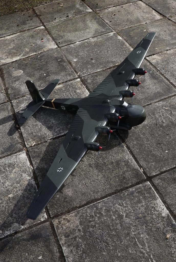 ME 323 Gigant transport vliegtuig modelbouw, Nieuw, Groter dan 1:72, Vliegtuig, Ophalen