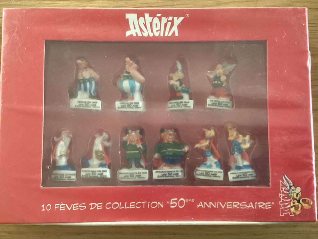 Asterix figurenset 10 fèves de collection 50eme anniversair, Ophalen of Verzenden, Asterix en Obelix, Nieuw, Beeldje of Figuurtje