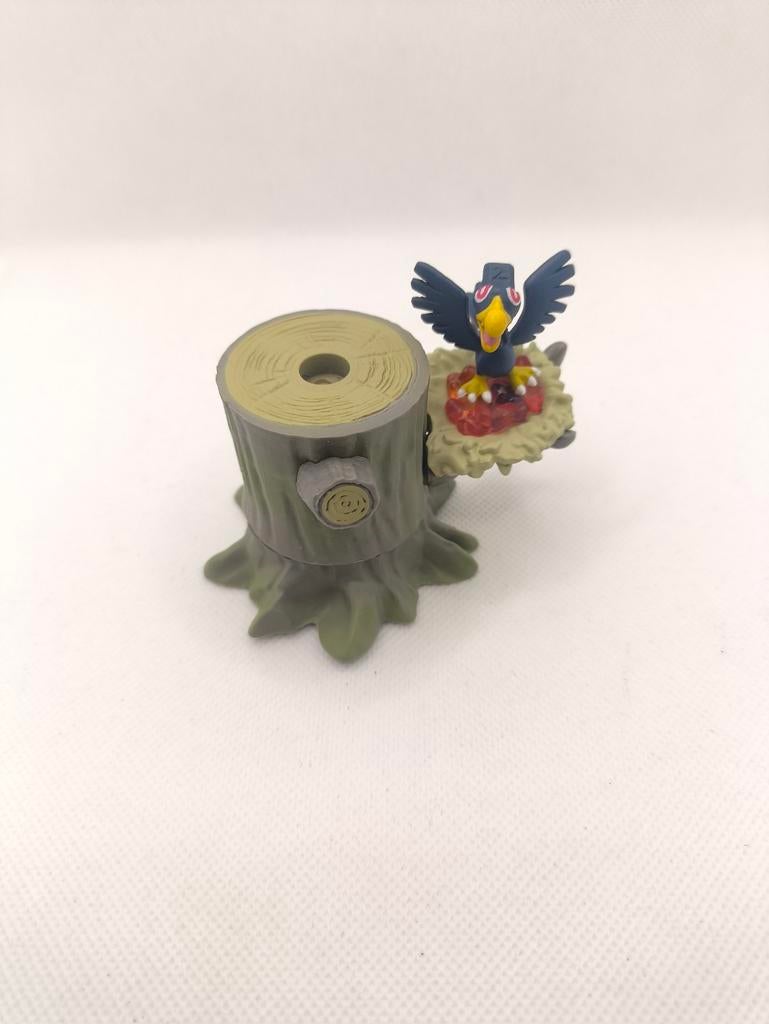 Leuke Pokemon in boom beeldje, Ophalen of Verzenden, Zo goed als nieuw