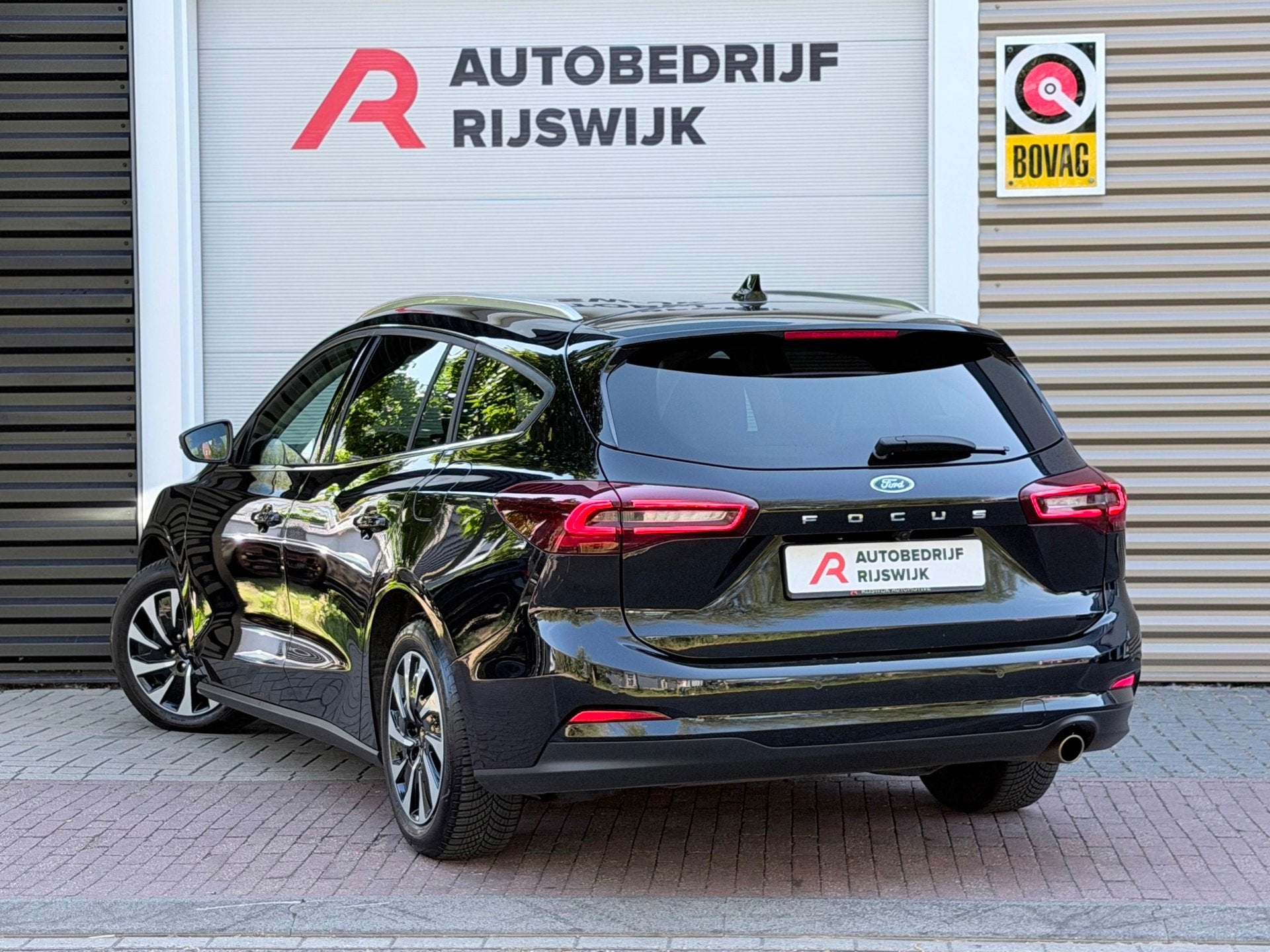 Ford Focus Wagon 1.0 EcoBoost Hybrid Titanium X, Auto's, Automatische klimaatregeling, Gebruikt, Euro 6, Zwart