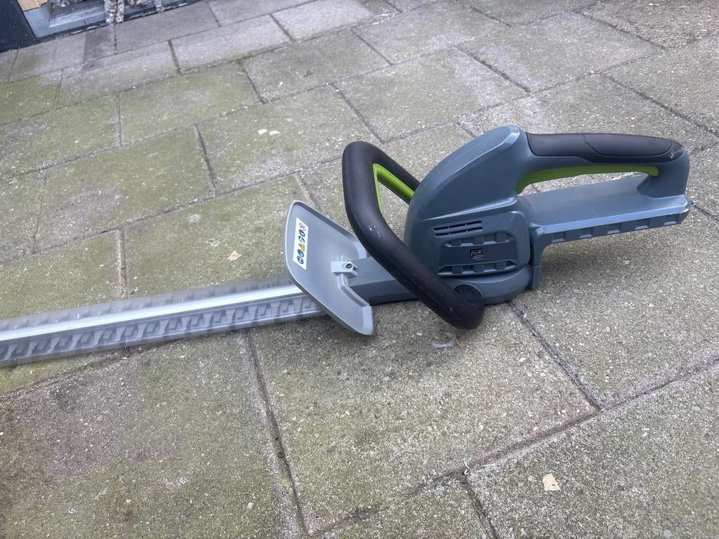 Heggenschaar Central Park zonder accu ongebruikt, Ophalen of Verzenden, Zo goed als nieuw, Accu