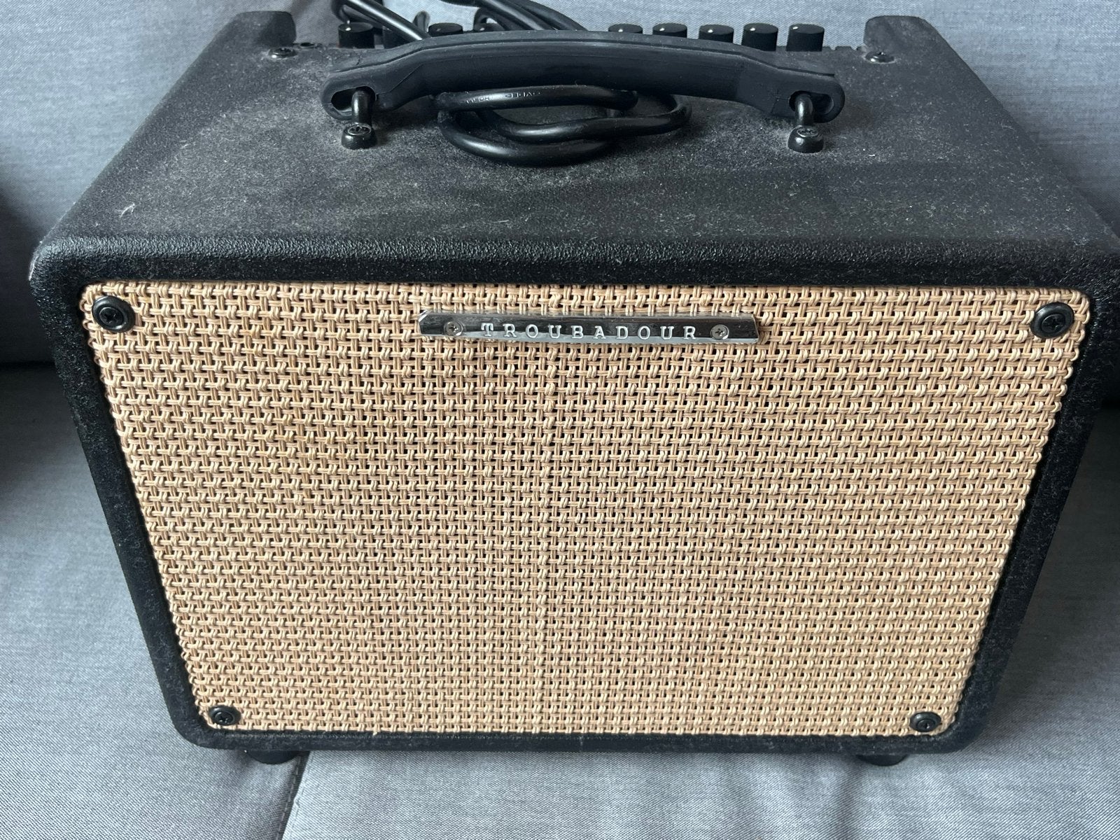 Ibanez Troubadour T30 gitaarversterker, Muziek en Instrumenten, Versterkers | Bas en Gitaar, Ophalen, Zo goed als nieuw, Gitaar