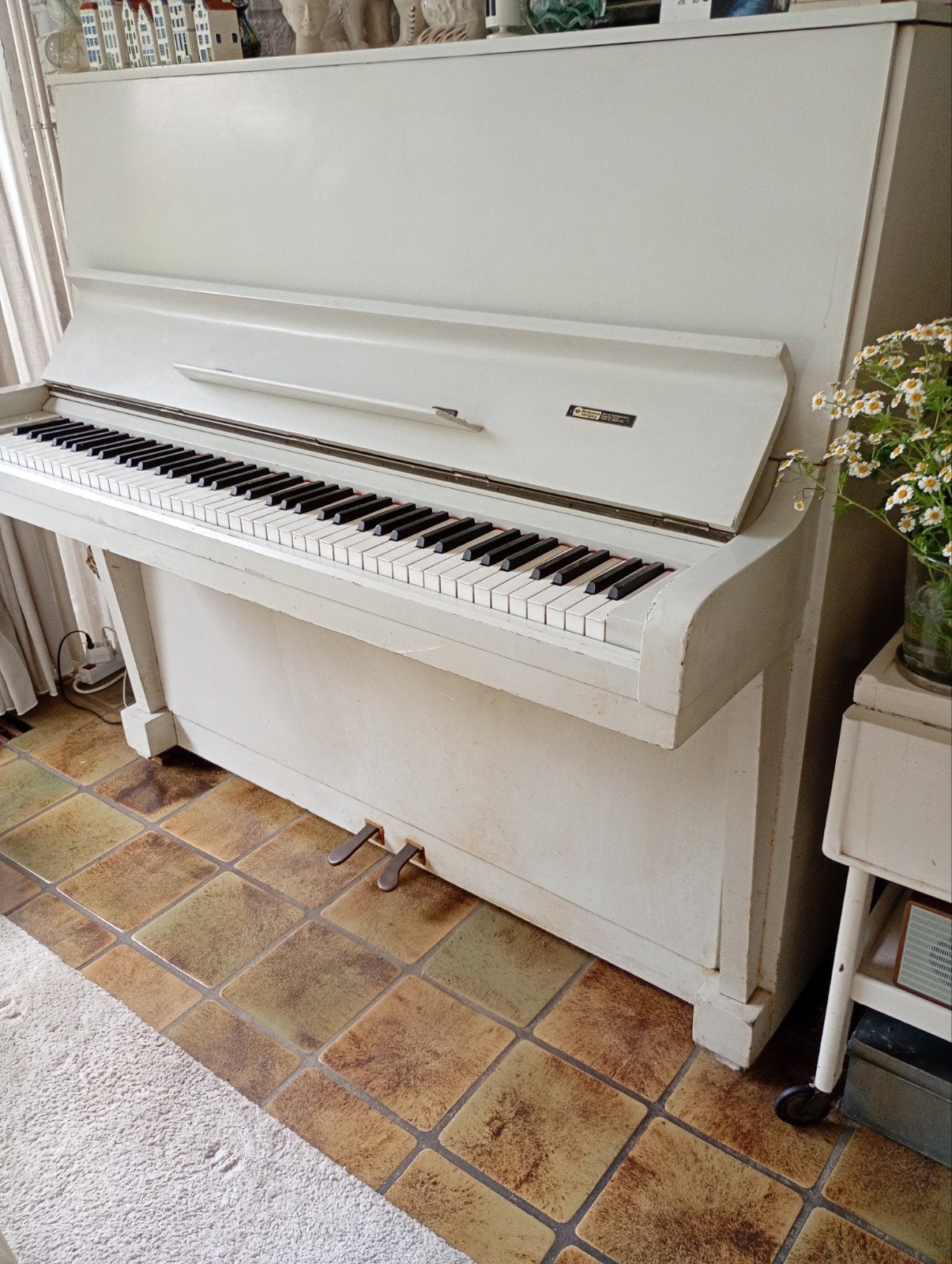Witte piano - Gebruikt, maar in goede staat, Muziek en Instrumenten, Piano's, Ophalen