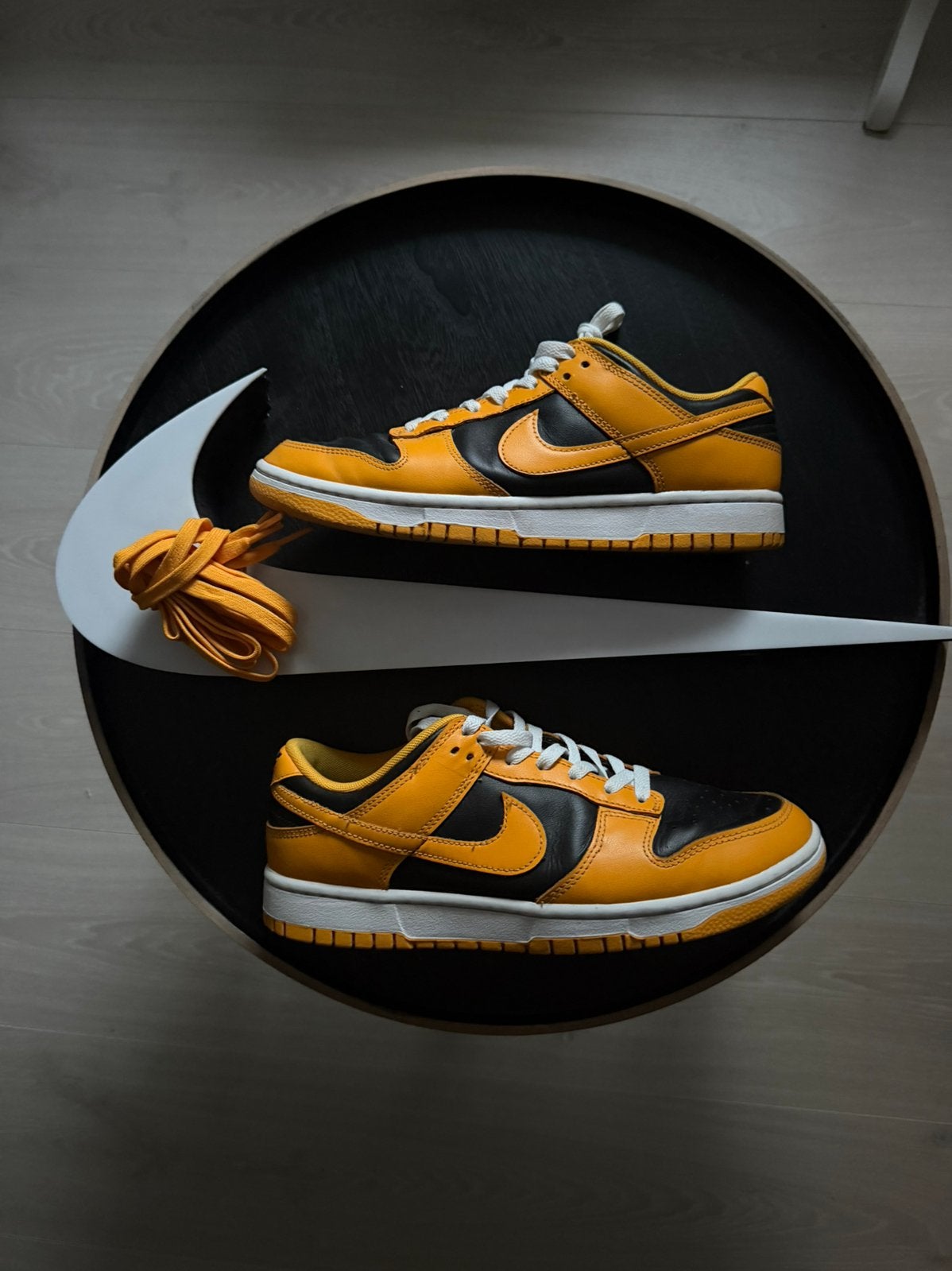 Sneakers \ lees beschrijving, Overige kleuren, Ophalen of Verzenden, Sneakers of Gympen, Gedragen