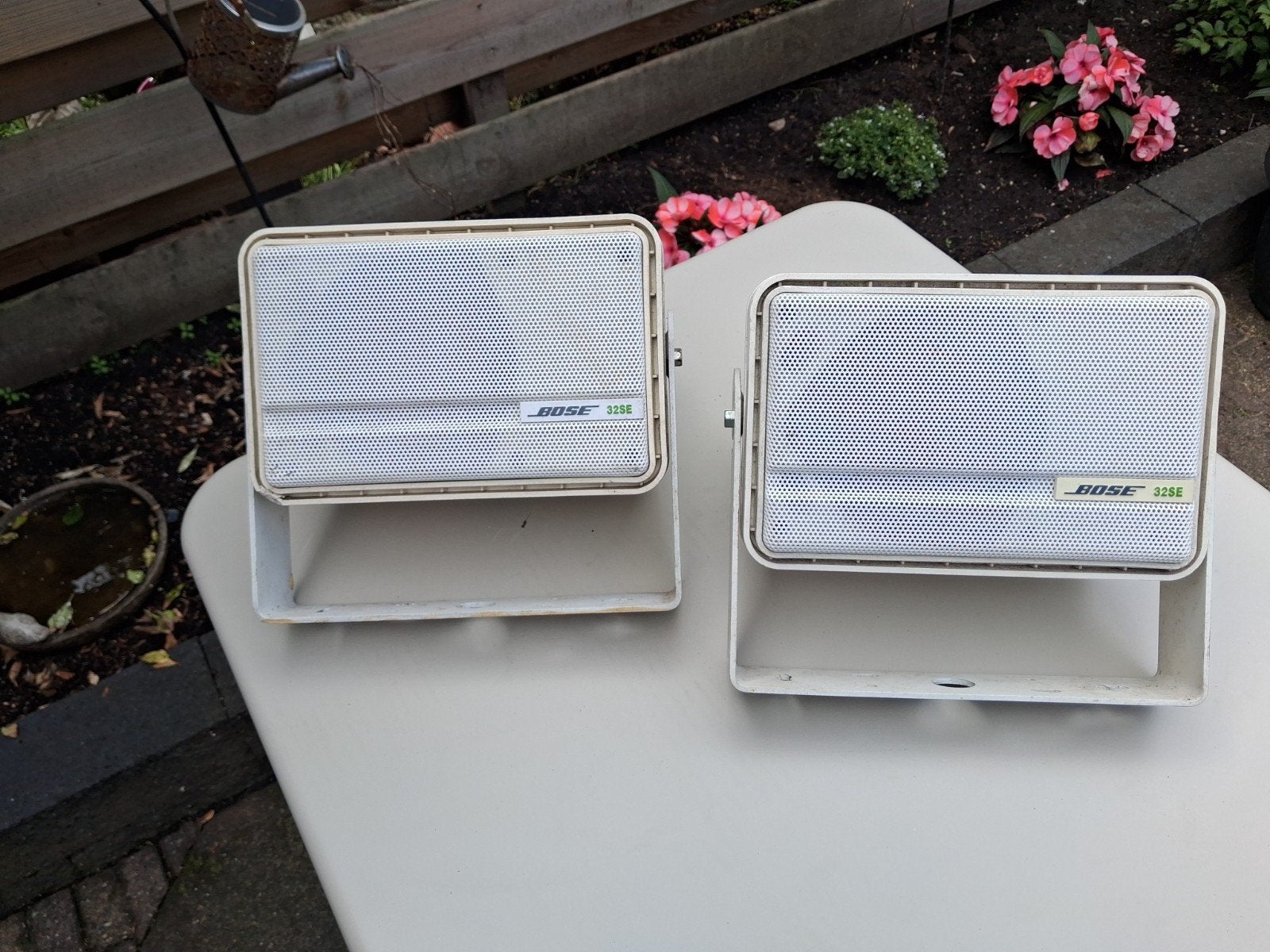 Bose 32SE Environmental Speakers - Buitenluidsprekers, Gebruikt, Ophalen of Verzenden, Bose, Minder dan 60 watt