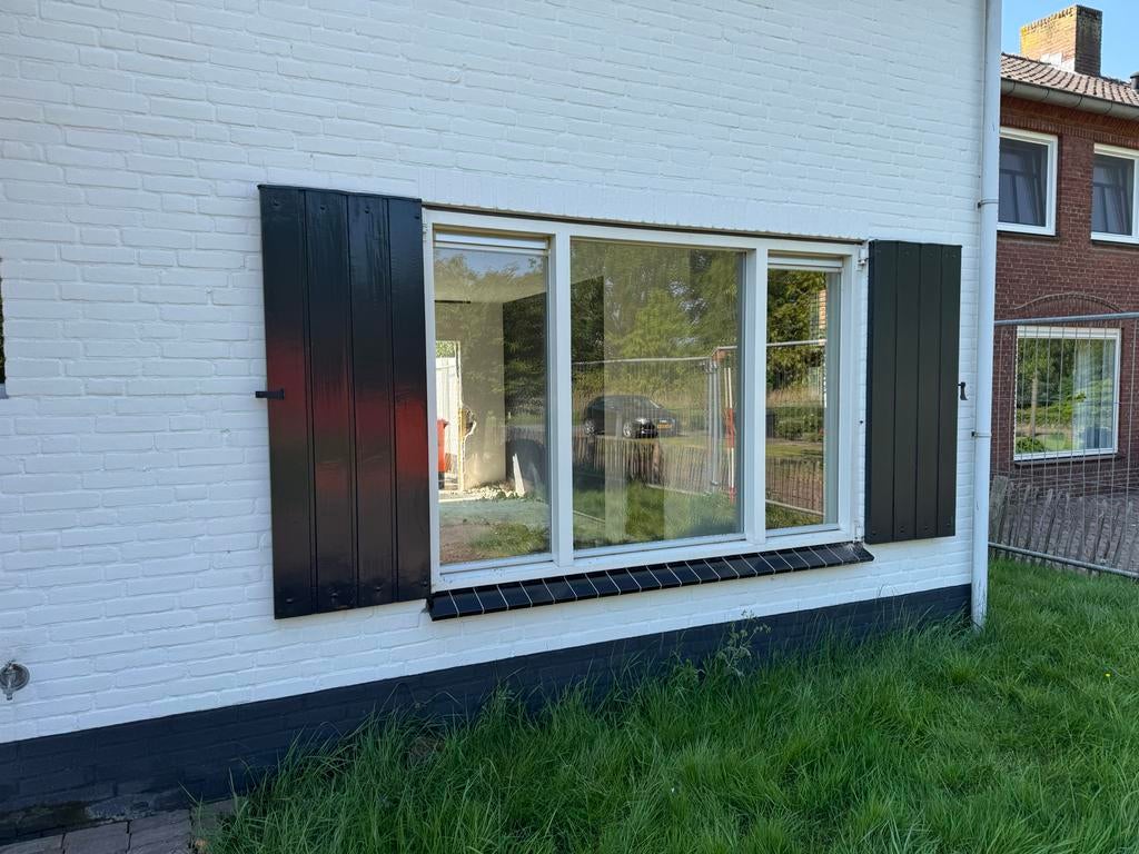 Zes donkergrijze houten luiken, Ophalen, Minder dan 80 cm, Overige typen, Minder dan 200 cm