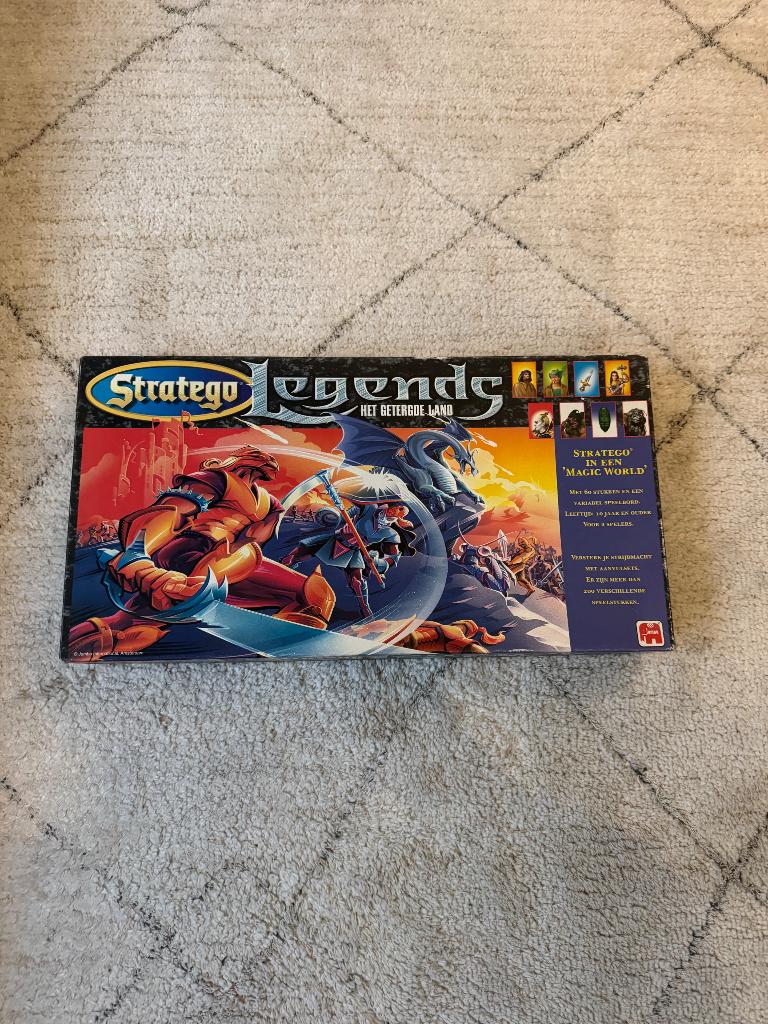 Stratego Legends, Hobby en Vrije tijd, Gezelschapsspellen | Bordspellen, Ophalen of Verzenden, Zo goed als nieuw, Jumbo