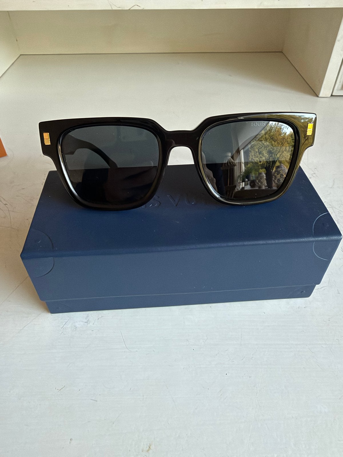Louis Vuitton Escape Square Zonnebril, Overige merken, Zonnebril, Zwart, Ophalen of Verzenden