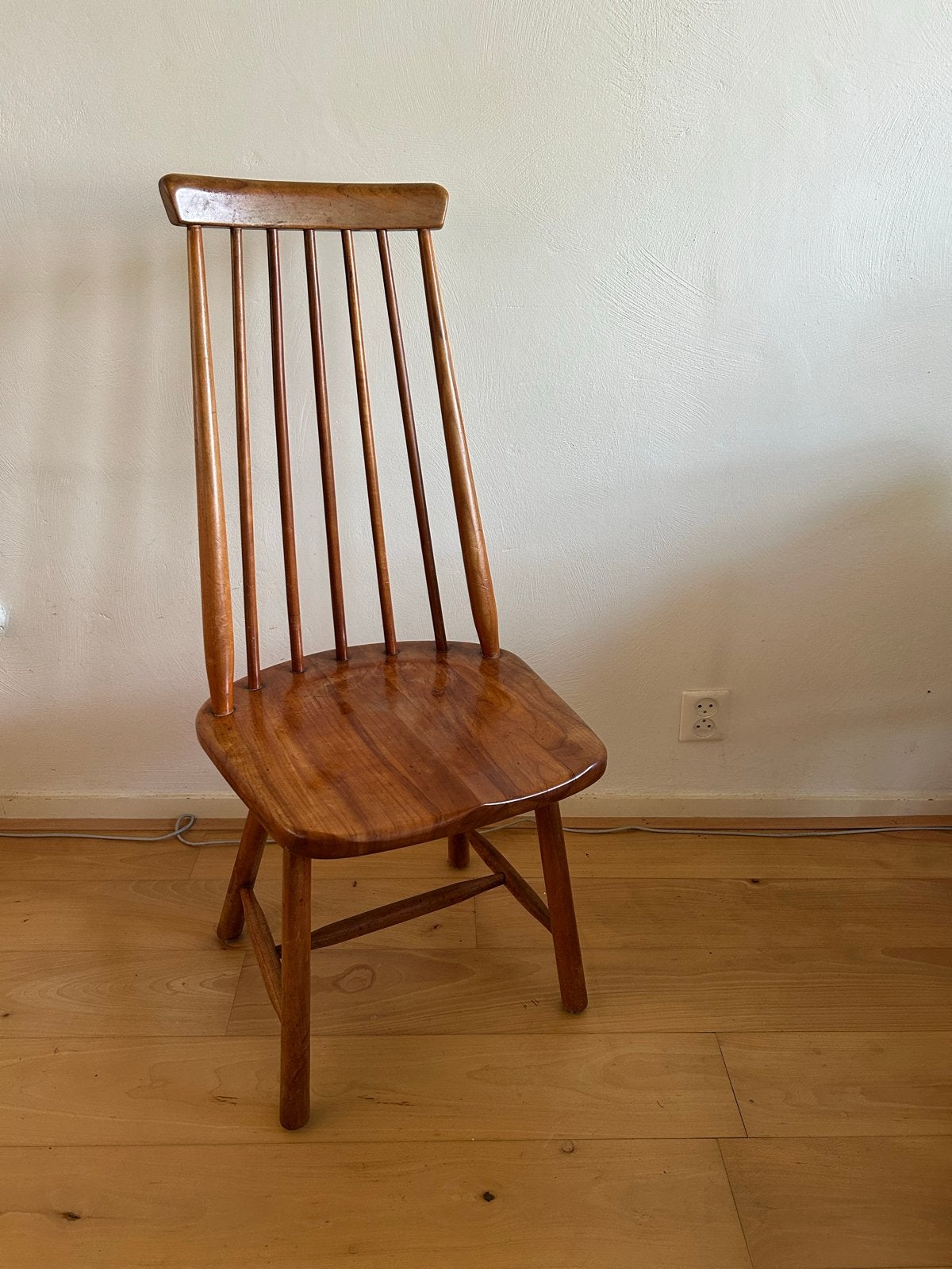 Vintage houten spijlen stoel, Ophalen