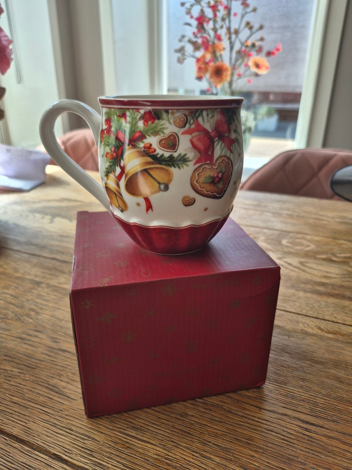 Villeroy & Boch Toys Fantasy Mok 2015 - Kerstman, Huis en Inrichting, Meerkleurig, Ophalen of Verzenden, Steen/keramiek, Klassiek