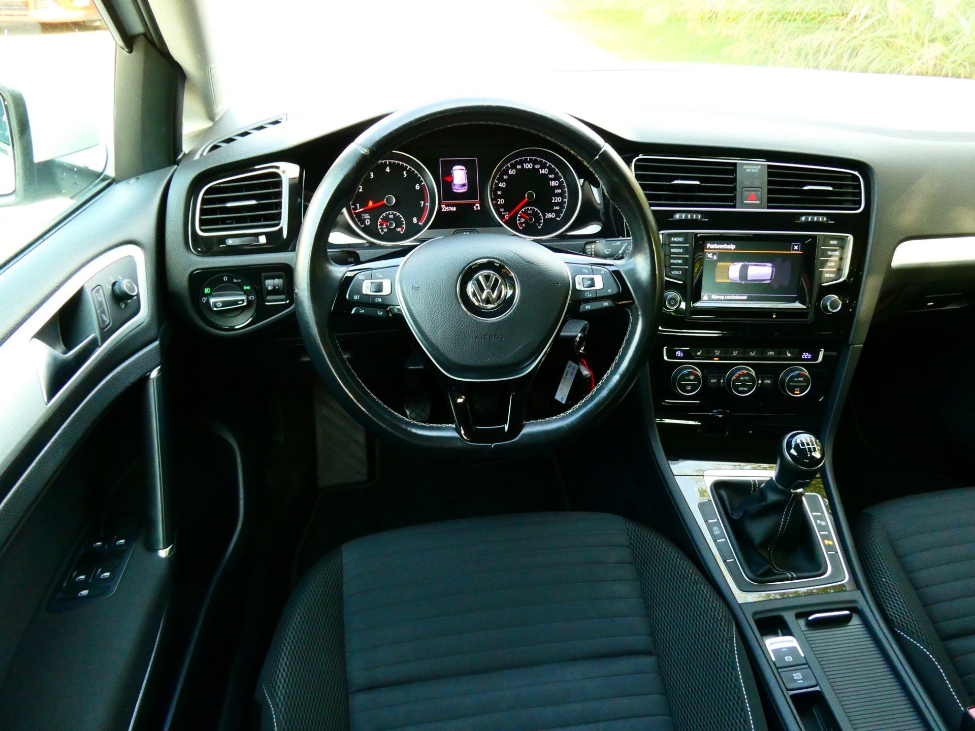 Volkswagen Golf 1.4 TSI 122pk Highline 5-deurs 2e eig. Clima, Auto's, Voorwielaandrijving, Euro 5, Stof, Gebruikt