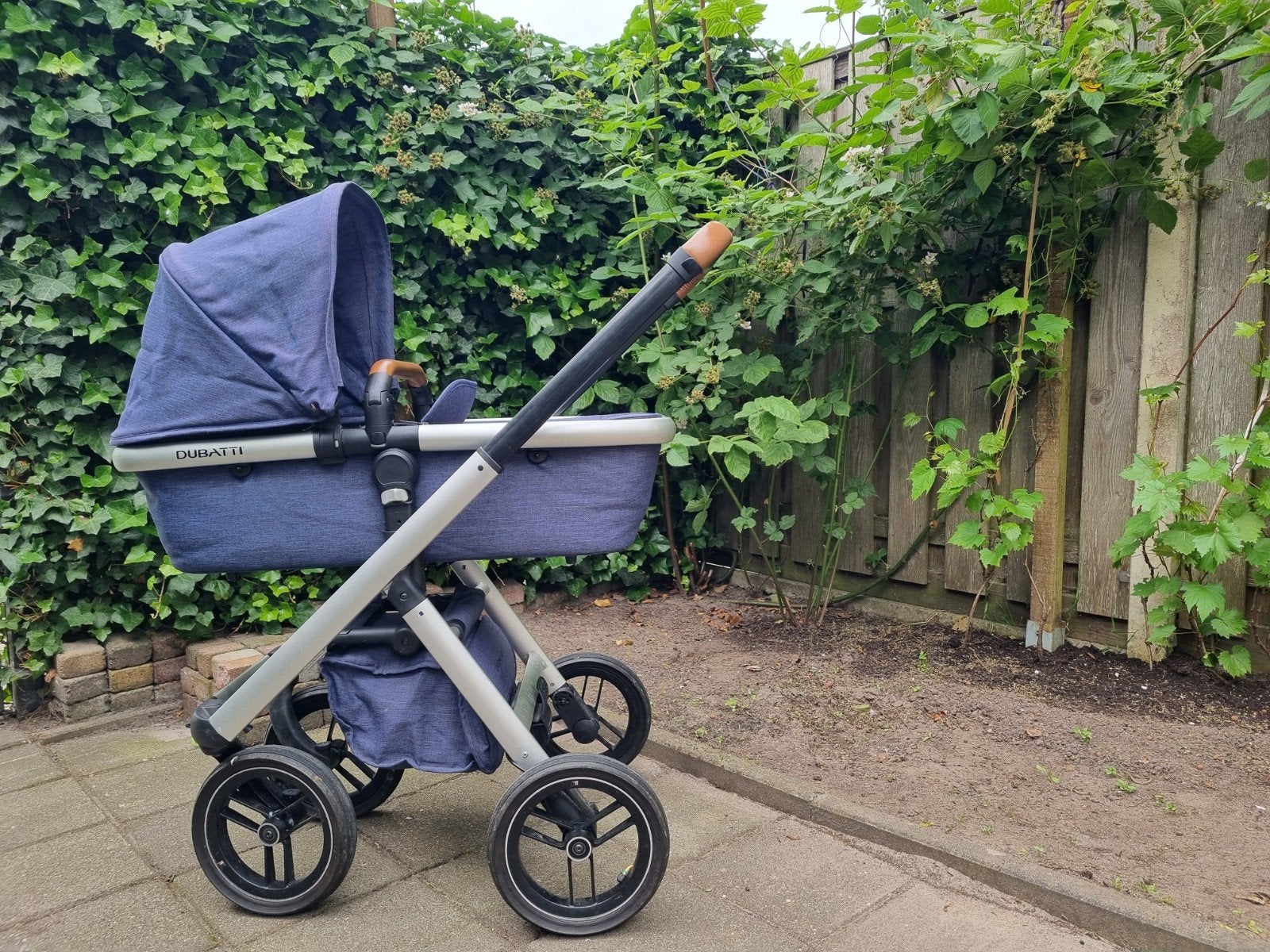 Dubatti One kinderwagen met reiswieg en accessoires, Gebruikt, Combiwagen, Verstelbare duwstang, Ophalen