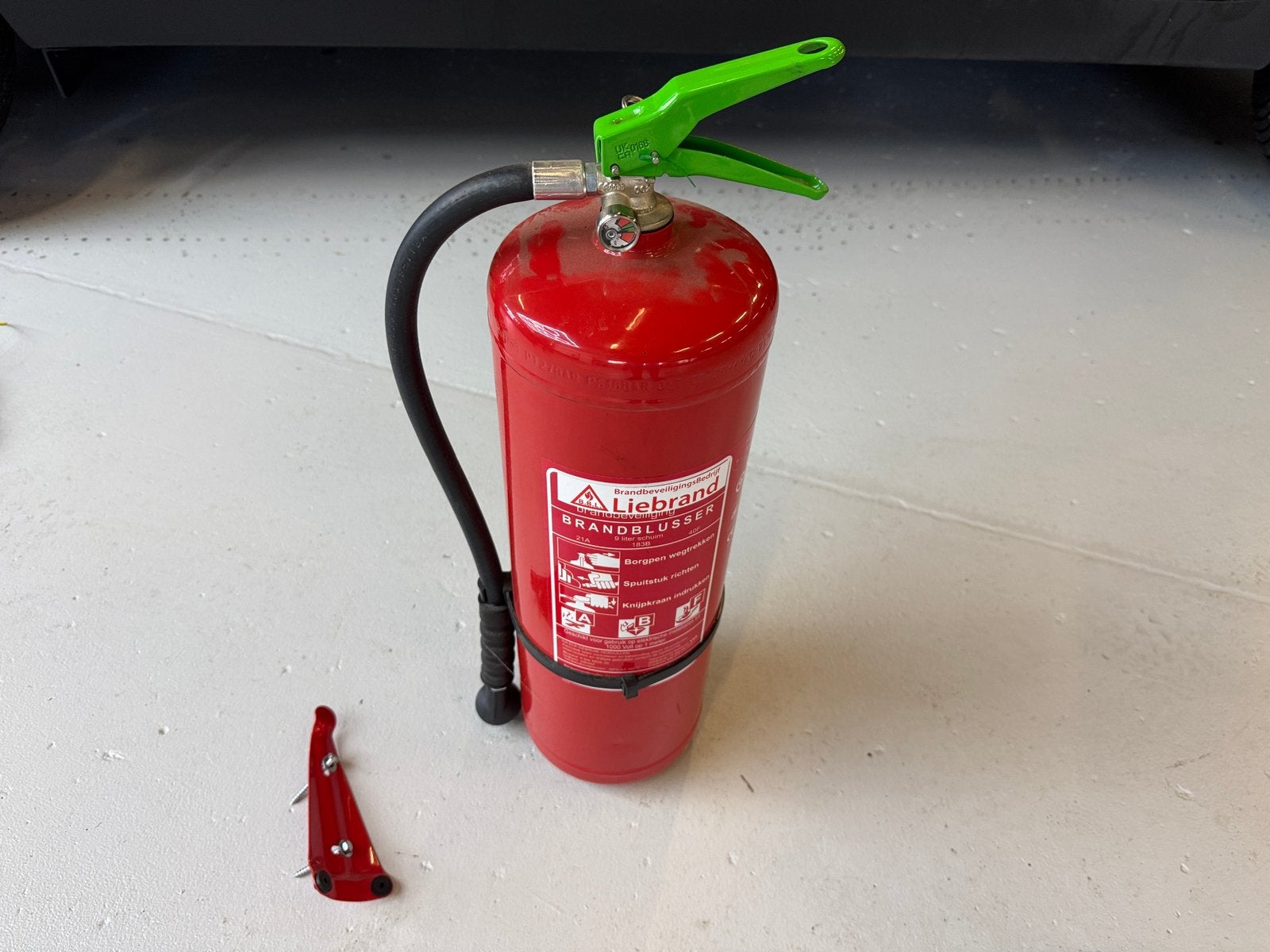 Brandblusser gekeurd schuim 9 liter schuimblusser 9L, Ophalen of Verzenden