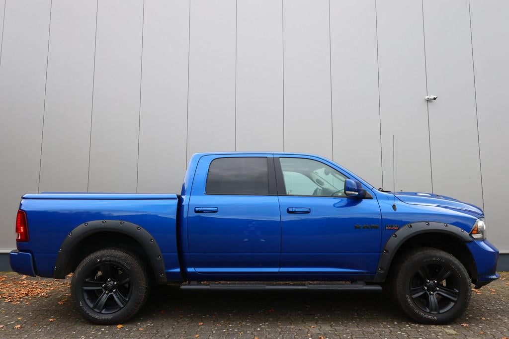 Dodge Dodge RAM 1500 5.7 V8 LPG (bj 2019, automaat), Gebruikt, 5654 cc, Blauw, Origineel Nederlands